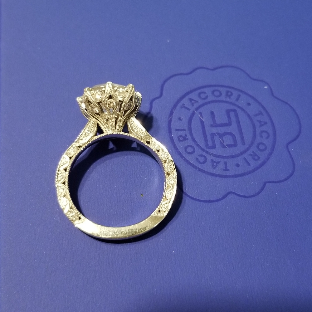 Tacori RoyalT Petite Crescent Platinum Engagement Ring